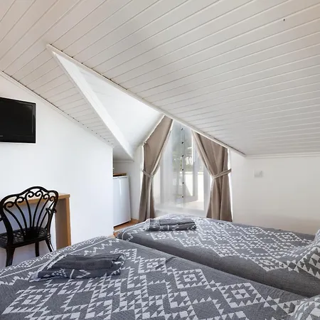 Bed & Breakfast Ay 4*